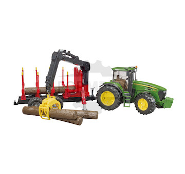 Traktor mit Rückeanhänger und 4 Baumstämmen John Deere 7930