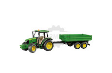 John Deere 5115M s bočním přívěsem